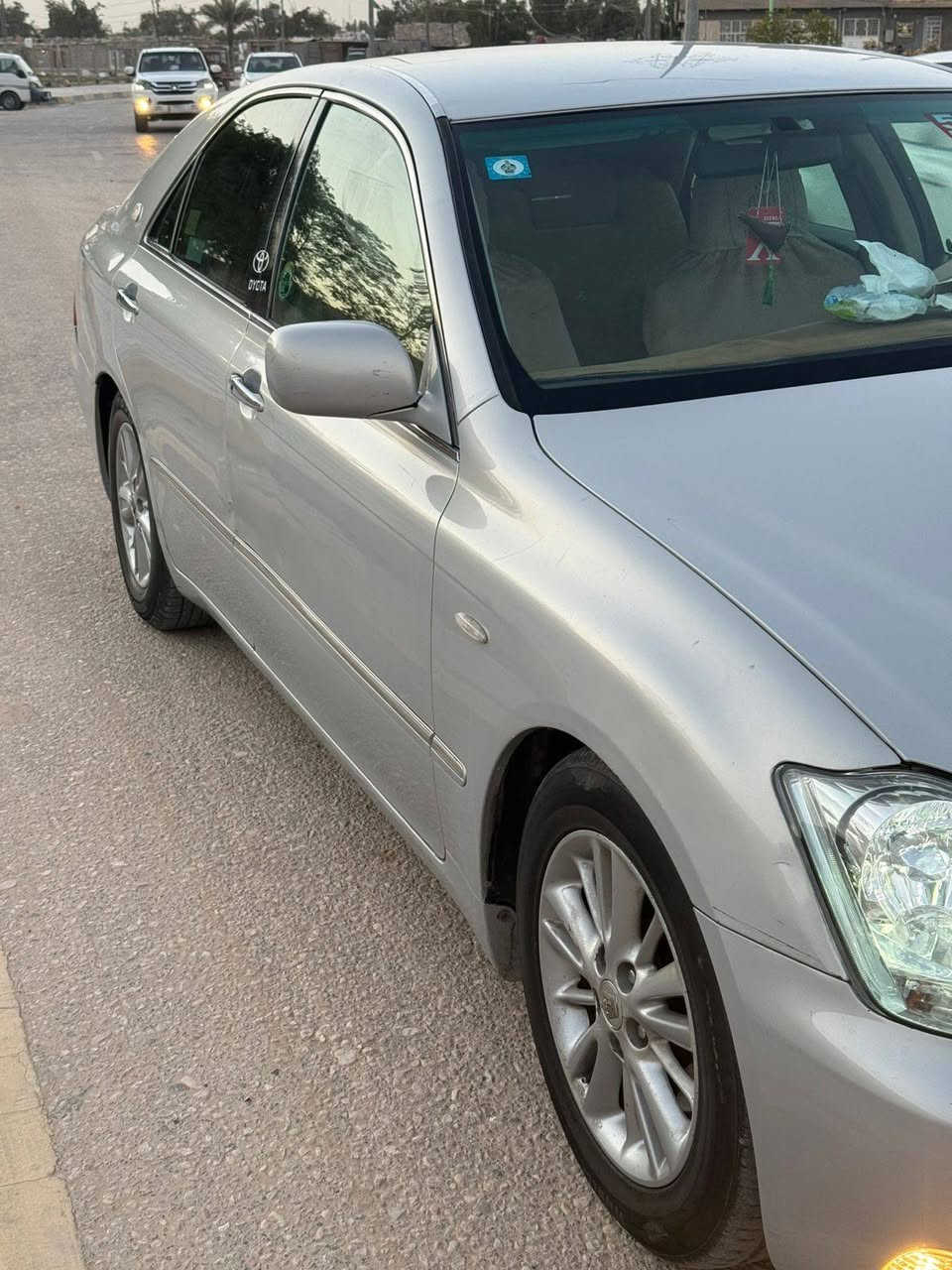 السلام عليكم
#كراون_شاهينه
 للبيع موديل 2004  
رقم نجف دولي
مشروع وطني وتحويل مباشر شرط المداور
 السياره مكفوله كفاله عامه من كصه ونقل الجثه  والرسميات السياره جديده 
ارقام انكليزي  
السياره شاصي82 
كير 6نمر 
بصمه
ترحيب 
غرفه  بيجي
لايت دوار 
كشنات  كهربائي تبريد  بالكشنات سبلت شغال تحكم ستيرن برده خلفيه 
تحوير النجف فوك وجوه
السعر 128وبيها مجال قليل كربلاء شراي يخابر وخادم بيع فقط
***********
