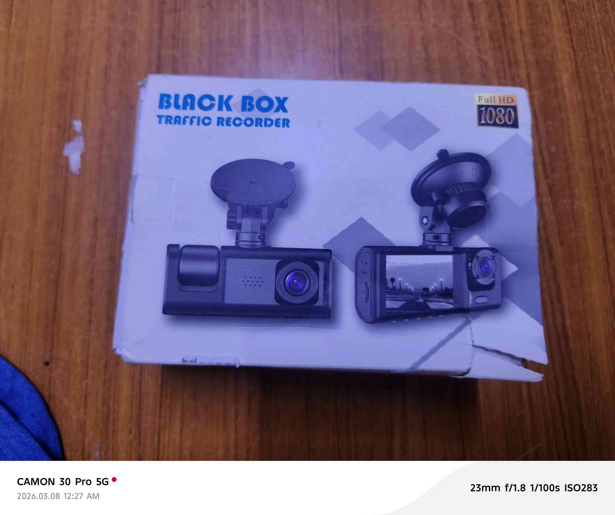 اي شي يعجبك انطي سعرك وتوكل تريد تراسلني واتساب *********** تريد عل فيس
