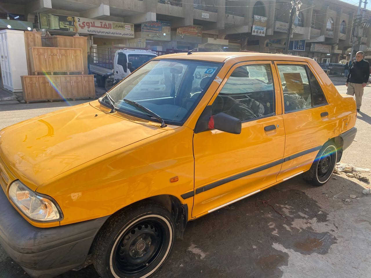 السلام عليكم من رخصه الادمن المحترم سايبا موديل18 مكاني بغداد
لا صبغ ولا تبديل بيها بارد وبيها ظربه بل سبير باقيه على حطتها ما معمرها هاي صورها هسه من قلب الحدث صورتها 
سياره صدرها جديد ترايها حلو مكينه كير حلوات صوت بوربرن كلج بيها مدوشمه وجاهزه سفاري غرفتها نظيفه سياره على ايدي بس من نظربت كرهتها 
ملاحظه شباب السياره عليها غرامات وعليها هيه سنوياها 30 رقم انكليزي خابر وفهم التفاصيل اكثر متوازي على بيعتها وشرط التحويل 

*********** 
***********
