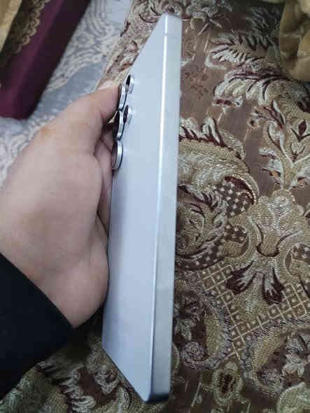 سلام عليكم سامسونك اس 25 انتر جديد استخدام 20 يوم للبيع ذاكره 256 ضمان الجبال استفسار ***********
