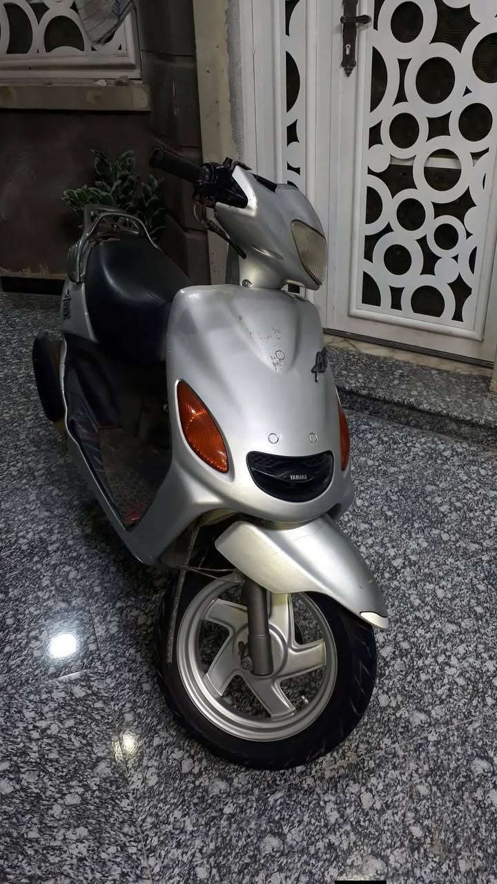 اكزز للبيع حاويه صاله شهر وصل موجود ماشيه 10الف كلشي شغال ام دسك كلشي شغال رقم ***********
