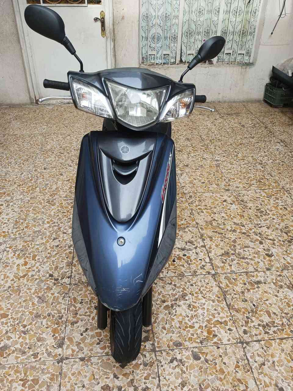 السلام عليكم
دراجه ابريز بغبغاء 
نوزل خطين ياباني 
جديده لوك مكفولة 
عامه لون حبري فحل دسك
المكان بغداد ***********
