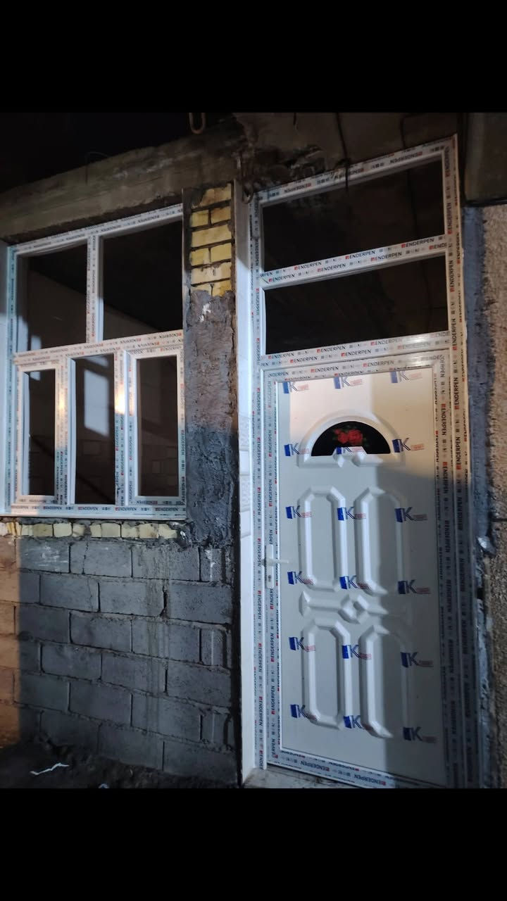 ابواب وشبابيك بلاستك محجرات الامنيوم كاونترات وابواب قاصه ***********
يشمل _ضمان _وشد_ وقياس
