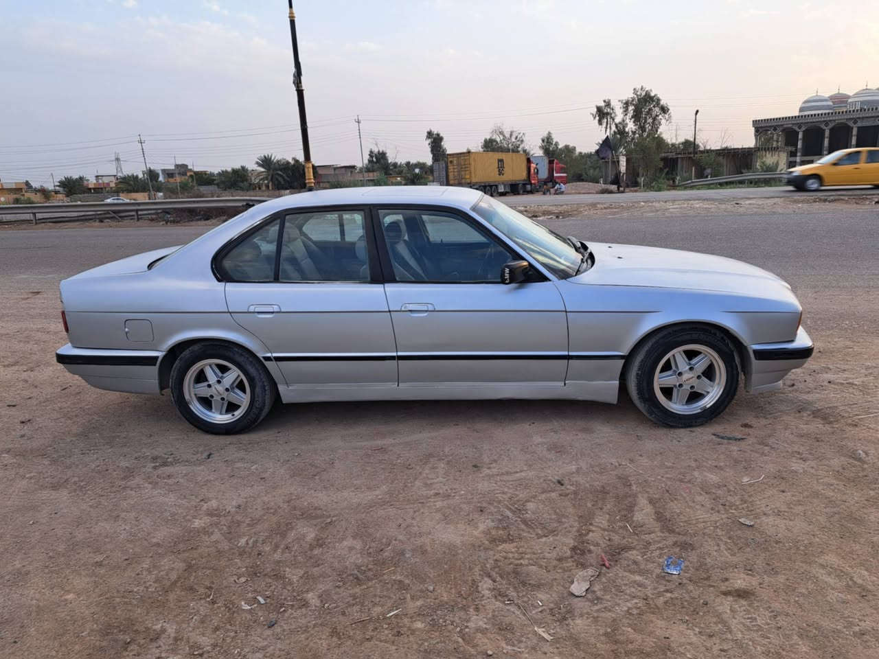 السلام عليكم بيم حجم 520 موديل 93 سياره جديده بمعنه الكلمه فول بس كير عادي من دعاميه لي دعاميه شرط من محرك كير طخم تبريدكهربايات كله وضع شريكه سياره خرصه كير محرك وطخم تاير،وتخم حداديه ماصار،10 تيام مبدل رقم كركوك شرط تحويل سنويه عضم الاستفسار اكثر خبر وتدلل السعر 48رقم موبايل ترهم مراوس حسب القناعه عنوان موصل
***********
***********
