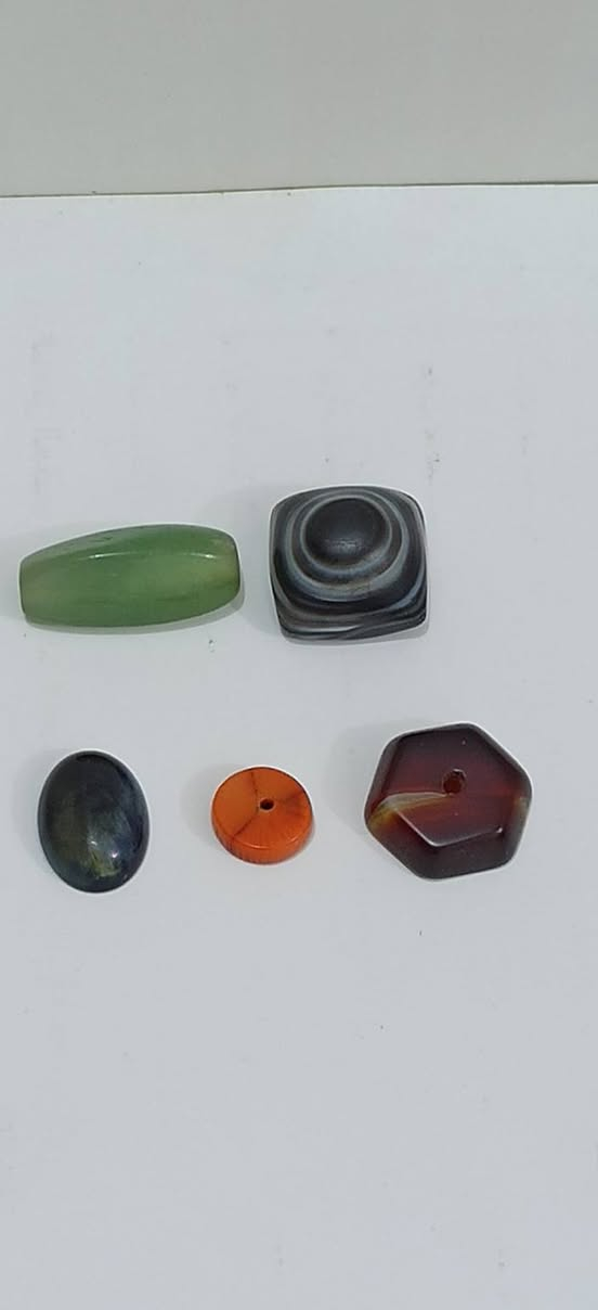 اللهم صل على محمد وآل محمد 

ياالله سلام عليكم خوان قطع حلوه أحجار بيع كل المجموعة 

         مابيع مفرد تفاصيل اكثر خاص يوجد توصيل


**إذا كنت صاحب هذا الإعلان وتريد حذفه لأي سبب، رجاءا أرسل رسالة إلى الدعم الفني**