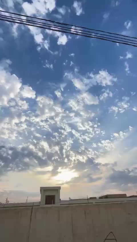 سلام عليكم 
بيجو بارص مديل 24 
باسمي /حره 
سياره بيها طخه صغيره واضحه 
مصلحه بدون معجون ولا صبغ بالصوره بدايت البنيد 
الباقي سليم 
دوشمه ارضية وكشنات 
جامه لأمامي بيها فطر 
كهربائيات سياره كلها شغاله 
كير ومكينه كفاله ما ملعوب بيها ابد 
سياره خطين بانزين وغاز 
طخم تاير جديد 
سياره حلوه ونظيفه 
المواصفات سياره معروفه بعد 
كأمره /حساسات /كشنات كهربائية/شاشه تدعم كار بلي /ايرباك . 
مكان سياره البصرة قضاء الزبير 
السعر 78$
هـ***********
واتساب /***********
