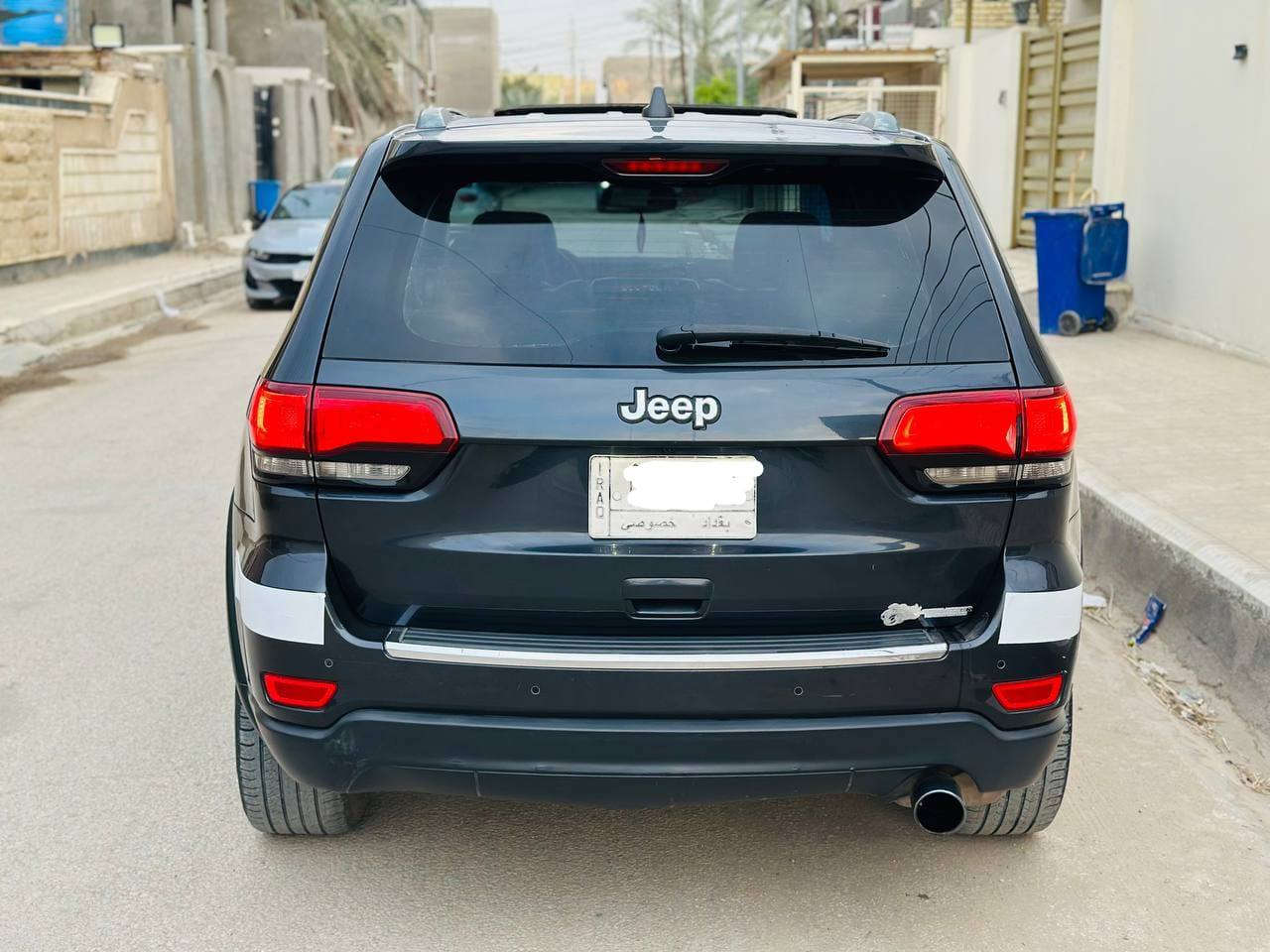 السلام عليكم جيب 2014
حادث جاملغ وبنيد فقط
 وصور الحادث بلمنشور
رقم بغداد تحويل ثاني يوم 
المواصفات فول فتحه
بصمه تشغيل وبصمه ابواب 
- مكينة 3,600 / 6 سلندر
- كشنات جلد  
- كشنات تحكم كهرباء 
- كشنات تدفئه + تبريد
- ستيرن تدفئه
ماشيه 140
-شاشة CarPlay اصليه 
- كاميرا خلفية دوارة
- بصمة تشغيل / بصمة ابواب
- حساسات خلفية 
- حساسات خلفيه
- ويل حجم 20 اوفر لاند اصلي وتخم تاير جديد
لسياره جديده وجاهزه مابيه اي نقص مكاني بابل سعر 165 بيع فقط للاستفسار ***********
