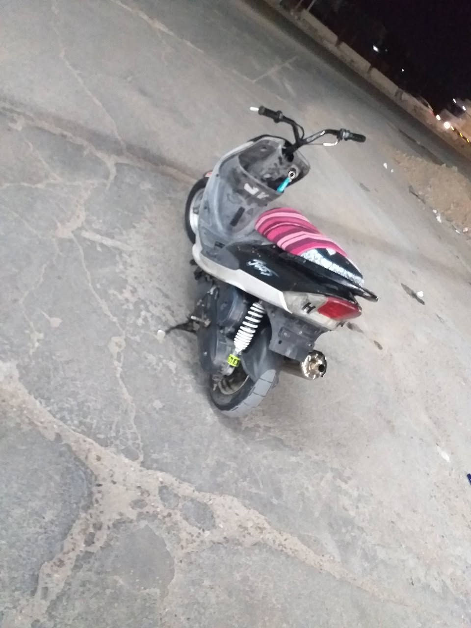 سلام عليكم دراجه ماكس منغولي للبيع الدراجه كامله مابيهه اي نقص السعر ٤٥٠ وبيهه مجال


**إذا كنت صاحب هذا الإعلان وتريد حذفه لأي سبب، رجاءا أرسل رسالة إلى الدعم الفني**