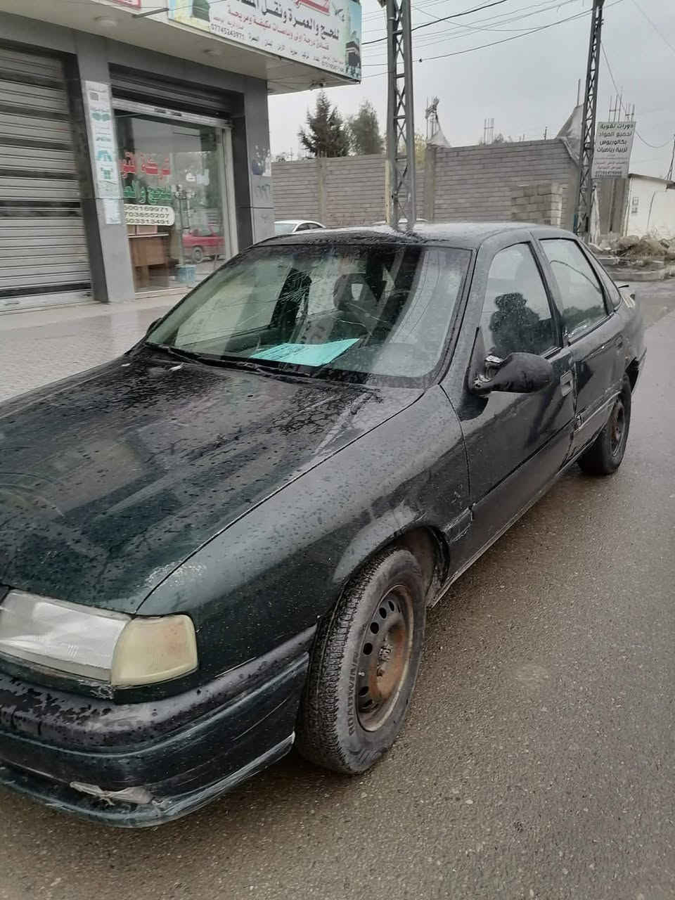 السلام عليكم سيارة فكترة للبيع كابون بانزين محرك وكير شرط رقم الماني ابيض السعر 33$ مكانها موصل هاتف ***********
