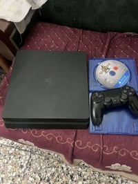 بلي 4 سلم جهاز نظيف كلش ذاكره 1تيره اخذته قبل سنتين مصلح  السعر 200 وب...