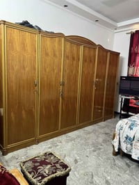 غرفه نوم ٦ أبواب  تزكام داخل وخارج صاج  حفر دنك عمل يد نظيفه جدا مكاني...