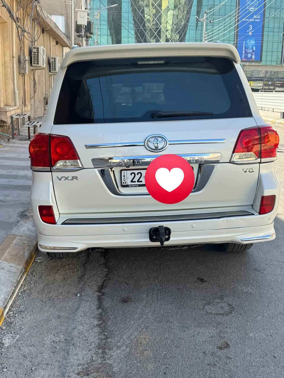 السلام عليكم لاندكروز 2014 
اصلي باب اول
فول مواصفات لكزز معروفه الجناي يعرف مواصفات 
ماشيه 160الف  
تبريد كشنات
خزن ميموري كشنات 
سلايد
5 بصمات
4 كامرات محيطيه 
3 شاشات بلاديه من الوكالة
الصندوق كهرباء
جلد +كراسي 2 كهرباء 
طفايه من شركة 
مكان السياره لأنبار 
لاستفسار 
***********
***********
