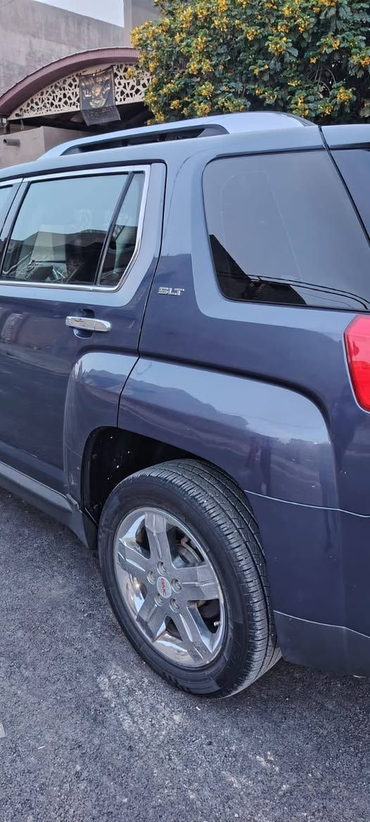 السلام عليكم جمسي تيران ٢٠١٣ خليجي رقم بغداد مشروع وطني سياره جديده على الشركه مالك واحد مكان السياره واسط مركز المدينه السعر ١٣٥ للاستفسار ***********
