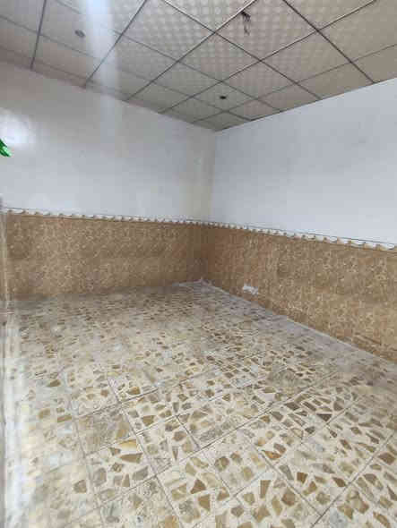 دار 100 متر مربع حي العسكري لليجار 3غرف وصاله ومطبخ وستقبال وتخاريج ايجاره 250 الاستفسار ***********
