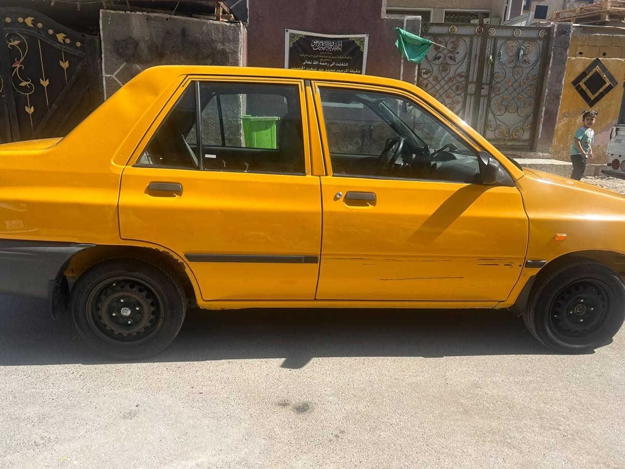 سلام عليكم 
سايبا للبيع موديل 2018 بيهه صبغ جاملغ عكس السايق 
لباقي كفاله باتري جديد تايرات صدر مشط ستيرن كله جديد تبريد شغال مانقصهه اي شيء
بسمي تحويل مباشر 
السعر (45)  *********** مكاني بغداد الشعب
