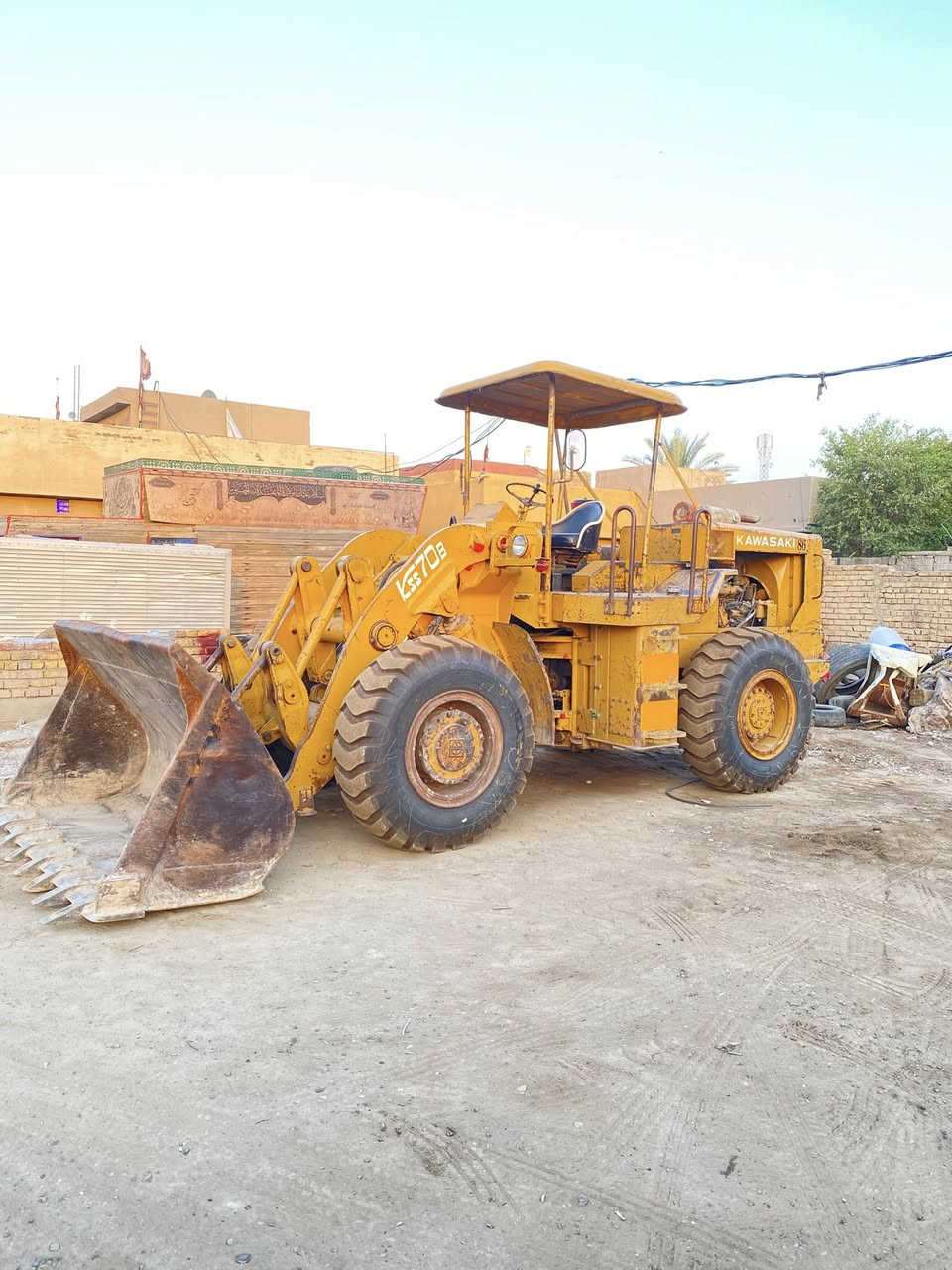 للبيع 70B موديل 85 رقم بصره الماني تحويل مباشر  صبغ بلادي شركه
محرك جديد كير وتركم واكسنات بلاديه شركه 

تخم تاير جديد بريك أربعه وياله كهربائيات كله شغاله صينيه مجفته جديد 

العنوان بغداد العماري 

***********
