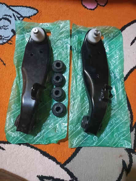 سلام عليكم طبلات جددمع دبة بريشر جديدة +ربل سحب امامي سيارة كيوكيو6موديل2013يرهم ع سيارة اكس وان سعر125بيهن مجال عنوان بصرة اتصل ع ***********
