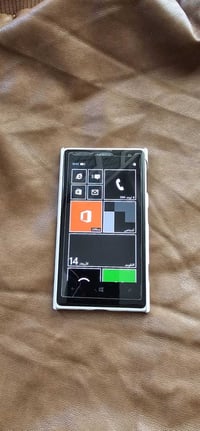 نوكيا لوميا 1020 • شغال • شاشة مكسورة