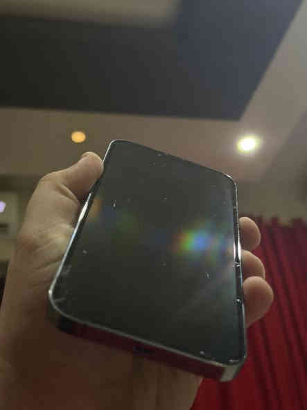 السلام عليكم ، ايفون 13 برو ماكس للبيع ، IPhone 13 pro max
ايفون 13 برو ماكس ، اللون اسود ، ⭕️ غير مفتوح و ما مبدل اي شي بيه لا شاشة ولا بطارية ولا ظهر . سيم كارت ، ذاكرة 265 GB , بطارية 72% , الجهاز اشتريته بيه ضرر بالظهر مالته فطر فقط مثل ما كاعد تشوفون بالصور و ما مأثر عليه ابداً استخدام سنتين على ايدي و الجهاز يخبل سريع و نظيف و على اخر تحديث . كاميرات نظيفة . تستلم الجهاز كامل و مفرمت و شايل الايكلاود و ما عايد تفعيله . (اذا تريده يرجع وكالة بدل بطارية فقط ) و اسعار البطاريات مناسبة جداً سعرها تقريباً ٥٠ الف الاصلية بالربيعي يبيعوها . ( سعره 620 الف )و بيه مجال . سبب البيع حولت لل17  فقط اما كجهاز جان عندي كلش ممتاز ، للتواصل ***********
