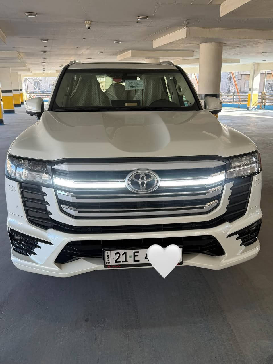 تويوتا لاندكروز 2024 ساز
فول مواصفات بعدها بضمان الشركة 
بصمة تشغيل وابواب
4 بصمات. ابواب
سلايد فتحه
مقاعد جلد 
كشنات كهرباء 3 دكم
تشغيل عن بعد 
جنطة كهرباء شفط  
كشنات جلد بيجي + دواخل صاج
نقط عمياء 
7 راكب 
تبريد مقاعد 
تبريد مركزي  
3 شاشات ايباد تطبيق 
تحكم ستيرن جهتين 
طفايه 
ثلاجه 
شاحن هاتف لاسلكي
هاند بريك بصمة + تلقائي
اوتو HOLD
حساس امامي خلفي  
المري كهرباء شفط + اشاير  
كامره.دواره. 360 درجة
ويلكب كروم
3وضعيات قيادة sports Eco NORMAL
لدد امامي + خلفي 
كشاف زنون
لايتات عدسة زنون
6 سلندر تنفس طبيعي المرغوب 4X4  
فول انظمة وتحكمات 
باقي مواصفات الاندكروز  معرفة فول الفول
السيارة مكفولة كفالة عامة كلها على وضع الشركة  
بعدها بضمان الشركة 
عدتها وكتلوكات وكاعيات كلها جديد
ماشية 13 الف. 
رقم سليمانية . 
التصال ***********
