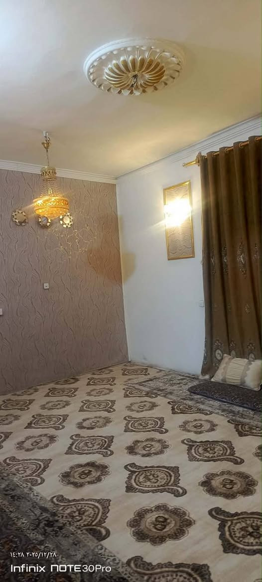 بيت للبيع مستعجل بسعر مناسب 
مساحته ٢٠٠ متر قاطين 
خلف مدرسة سفانه 
 
***********💙🫂
*********** مكتب طوقاتلي المستقبل
