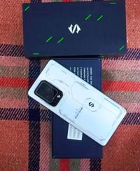 للبيع أو مراوس بلاك شارك 5 pro  معالج سناب دراكون 8 جين 1  ذاكرة 255  ...