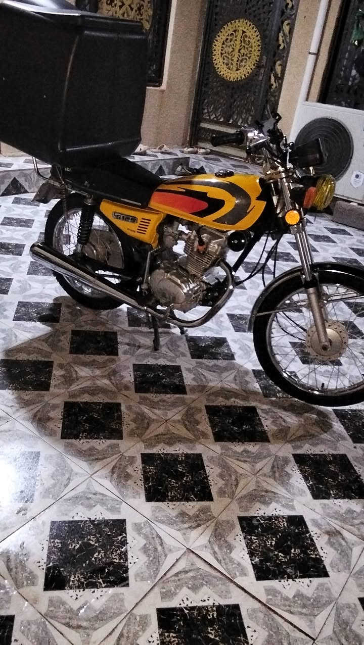 دراجه نامه شلامجه للبيع  رقم بصره سنويه كفلك تحويل ثاني يوم سعر 1600 وبيهه مجال تجي وشوف النعوان البصره الزبير مربد جديد  رقم الهاتف ***********
بيعه مستعجله

