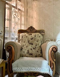 تخم قنفات 2 و 4 كراسي سعره 325 وبي مجال بسيط للاستفسار 07726145309