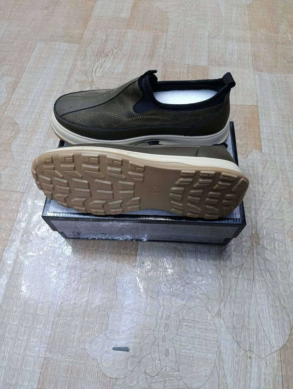 حذاء قاعدة طبية مريح جدا وخفيف الوزن 
اخر قطع متوفرة قياس ( 41, 44, 45,) قالب كبير


**إذا كنت صاحب هذا الإعلان وتريد حذفه لأي سبب، رجاءا أرسل رسالة إلى الدعم الفني**