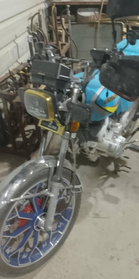 دراجه مكفوله موديل ٢٠٢٥ خمسه گير بصمه دهن كله موتل اذا مو دم ما اديير سعر ٧٥٠ الرقم ***********
