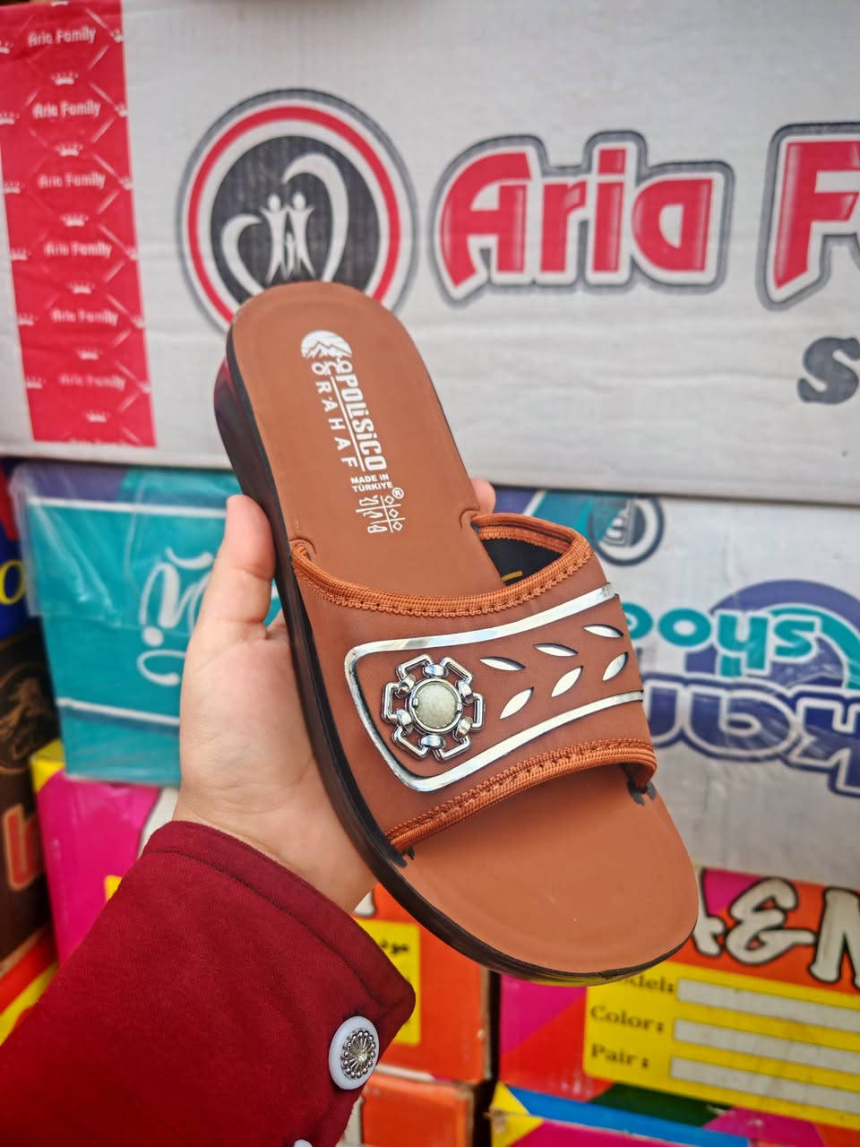 #تنزيـــــــــــلات 
شحـــــــاطات نســــــــائي 
سعـــر الــــدرزن 27 الــــــــف 
درازن اخيـــــــــــرة 
للحجز تفضل خاص 
او واتساب ***********
