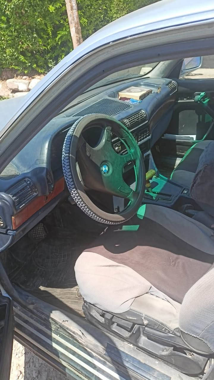 بيم 735 ما بيها ضر رقم نينوي دولي  سياره جاهز من كل شي مكينه و  كير شرط بسمي شرط التحويل سياره نضيفه السعر ٤٧$بيها مجال قليل  مكان السياره موصل اسكي موصل 
رقم *********** بي وتساب
