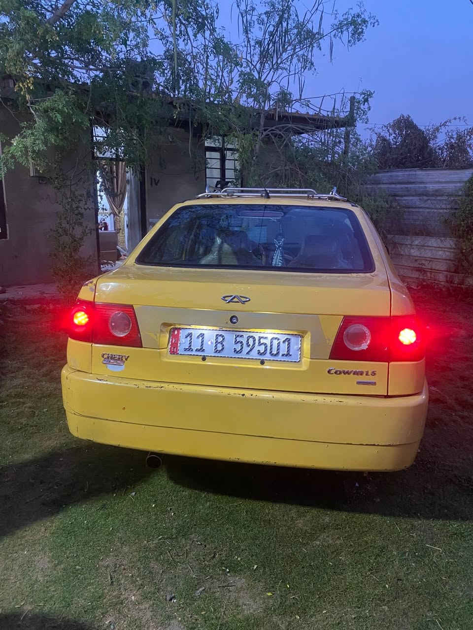 سلام عليكم شيري كوين موديل 2011بغداد رقم انكليزي باسمي كير مكينة كورلا تبريد شغال كهربائيات كلهة شغالة سعر 30ببهة مجال رقم *********** مكاني بغداد
