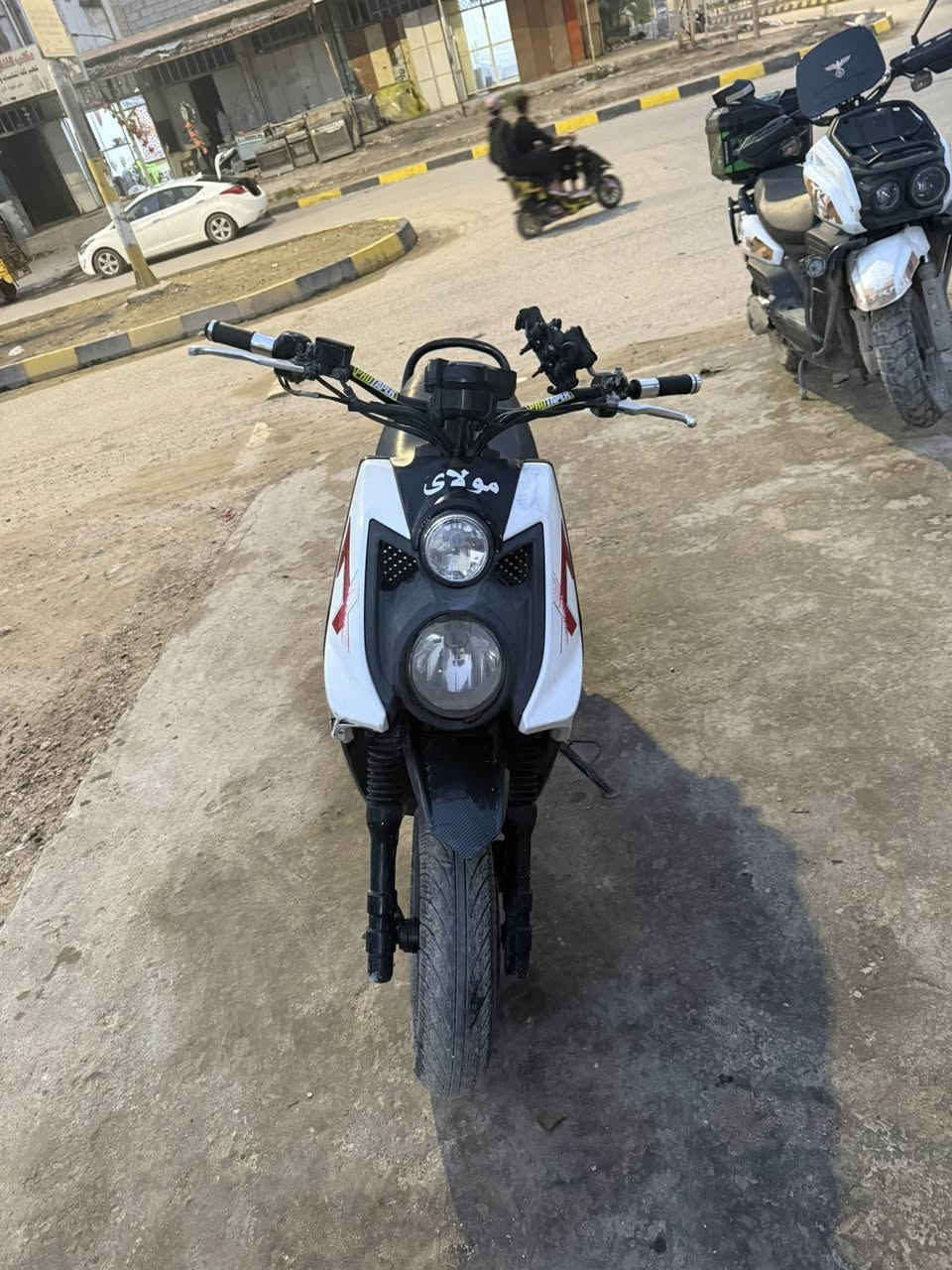 سلام عليكم سكنس جبلي للبيع كفاله عامه اي نقص ما بيه دراجه (نوزل ) دراجه بلادي السعر 950 بيه مجال بصيط دراجه خير من الله كلشي شغال بيه زنون عالي وناصي ستيرن رياضي اصلي دبلات خلفي رياضي اصلي رقمي للتوصل واتساب او فيس ***********مكاني ابو غريب النصر والسلام
