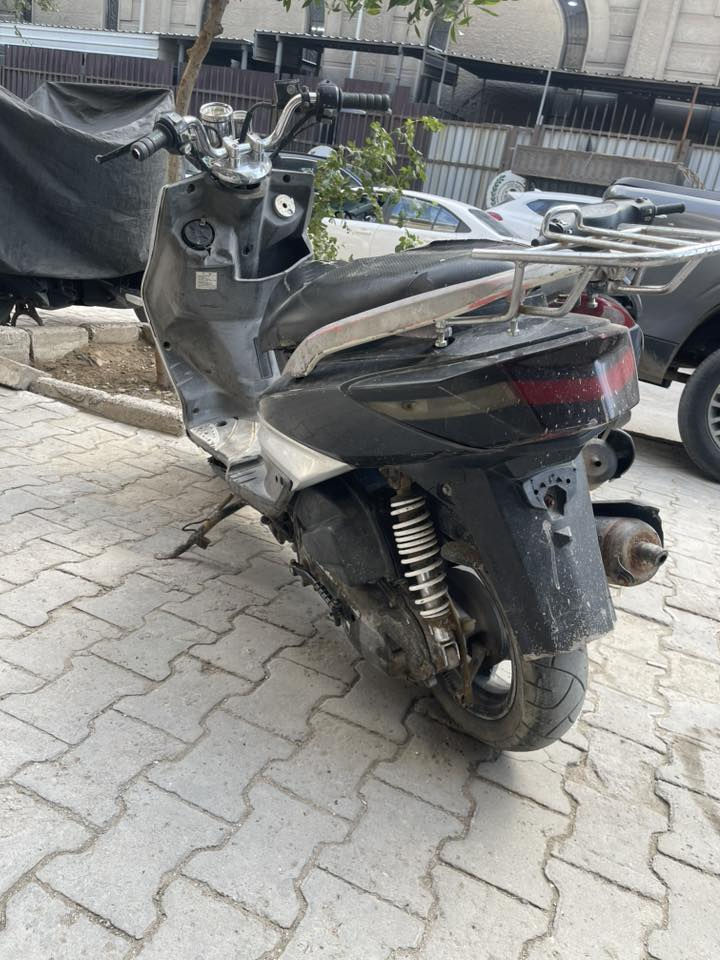 للبيع فحل جانت نوزل محولها كابريتر تجفيت جديد الدراجه بعدها على سحك كهربائياتها شغاله سلف وهندر الدراجه نكره شلعه ومعدل تخبل جانت رياضي الدراجه ورجعتها على بلادي   السعر450 مكاني بغداد الثعالبه 

 اتصال فقط مابي واتساب ***********
