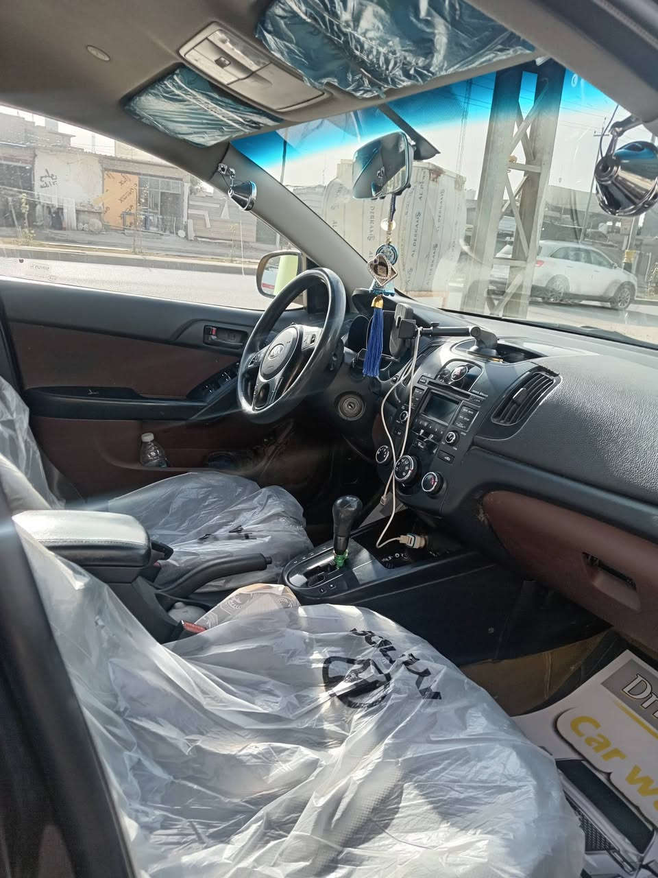 سلام عليكم فورتي موديل 10 للبيع السياره بدون حادث كامله مكمله ماناقصه اي شي كير مكينه جدد تخم تاير جديد حداديه اماميه خلفيه جديده دوشمه جديده منظمة زنون ام الضمان سنتين سوبايه سحاره سطاب كوستر السياره جاهزه مال جناي الله شاهد هئيه وغرامات مصفره رقم مميز مكان السياره كربلاء كنطرت السلام السعر 82 وبيه مجال ***********
