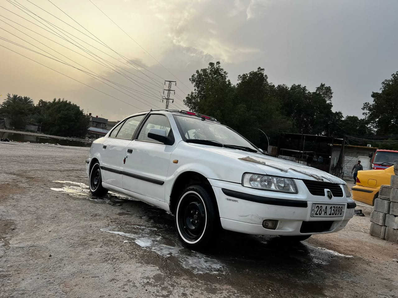 السلام عليكم سمند موديل 12رقم نجف نكليزي بسمي بيه بنيد مبدل بس سياره بيه تحويره 14 سعر 46وبيه مجال مكان نجف ***********
