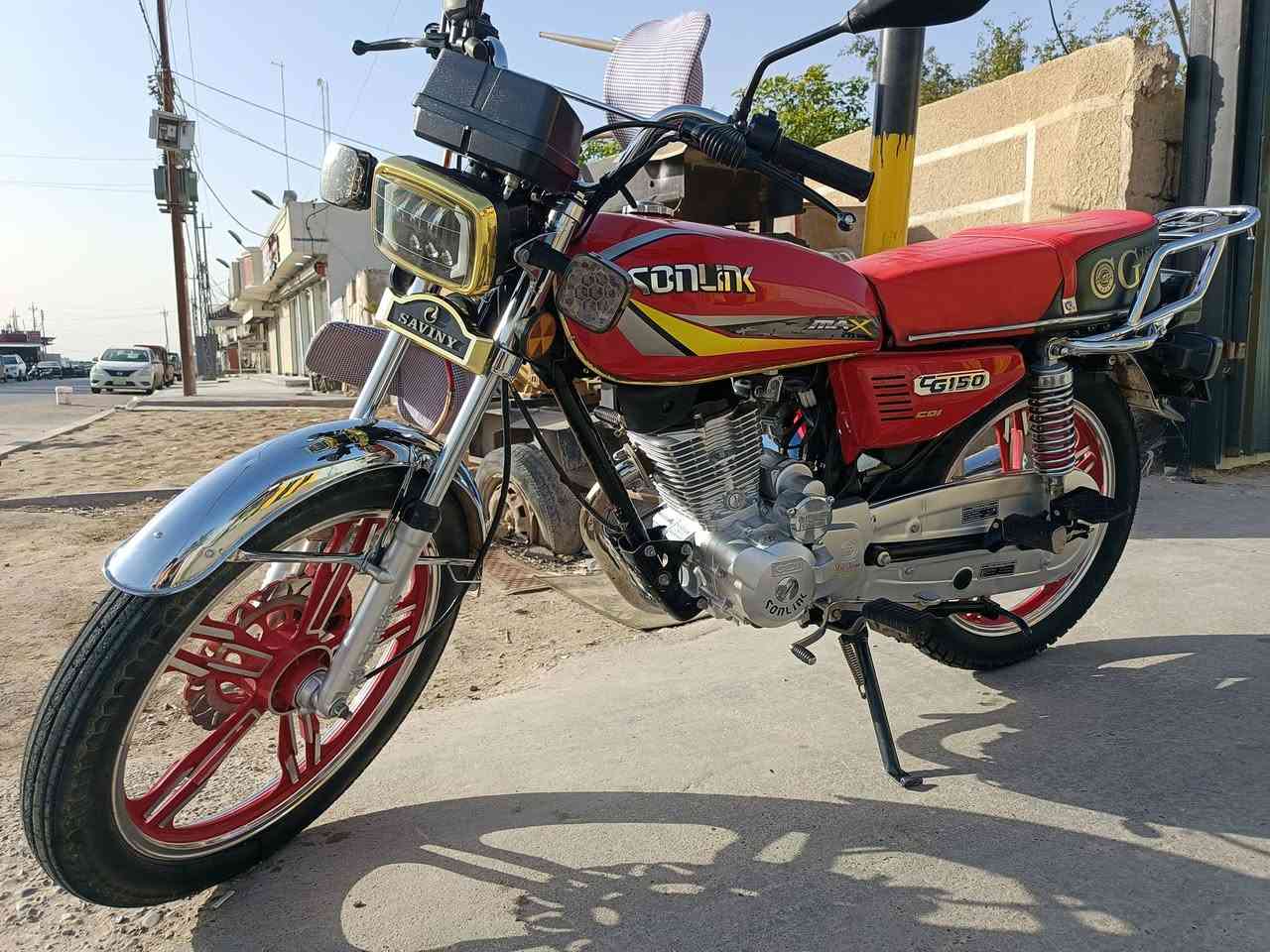 سلام عليكم دراجه سونك الاصلي موديل 23 طالعة بل 25 دراجه على وضع الشركة اوراق 3 دراجه مكفولة كفالة عامة كهربايات مكفوله محرك مكفول اخرس سبانه ممدود عليه نكره هندر نكره سلف دراجه كاملة مكمله بغداد 
السعر 700 رقم ***********
