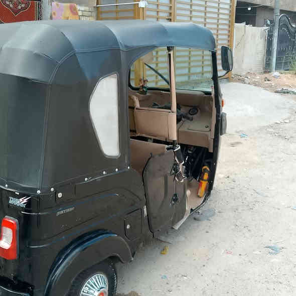 سلام عليكم 22 رقم سنويه تكتك بيه بارد جوه بكلايت باقي كفاله عامه تكتك جاهزه اي نقص مابيه سعر 9500 مكان بغداد البياع شرطه خامسه لاستفسار ***********
