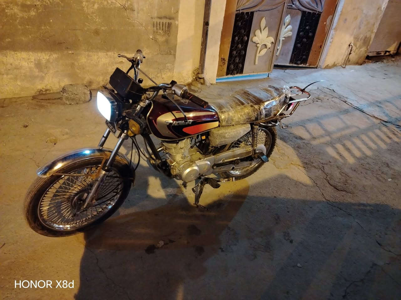 تايجر 2020 للبيع محرك مفتوح بس نشاطه فول السعر 380 بي مجال شي بسيط هذا الرقم بي واتساب*********** شغال الرقم المو شراي لا يراسل
