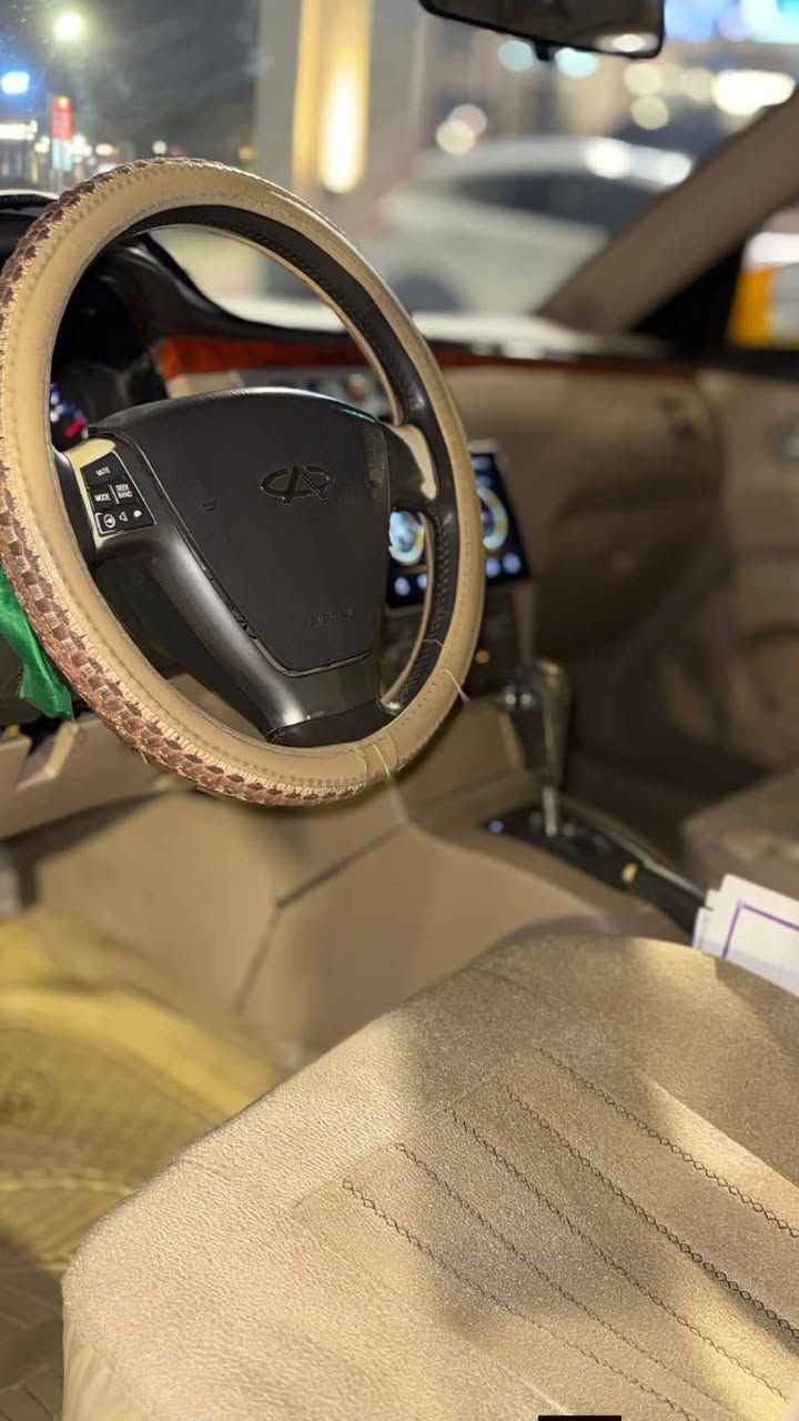 السلام عليكم
شيري A5 موديل 2012
مكينة + گير بلادي 
كهربائيات شغالة 
سيارة نظيفة رقم انگليزي بغداد  سنوية بإسمي 
السيارة لون اصفر بلاد 
السعر / 47 / 
مكان السيارة بابل للتواصل و الاستفسار عبر الرقم 
*********** حلة, بابل
