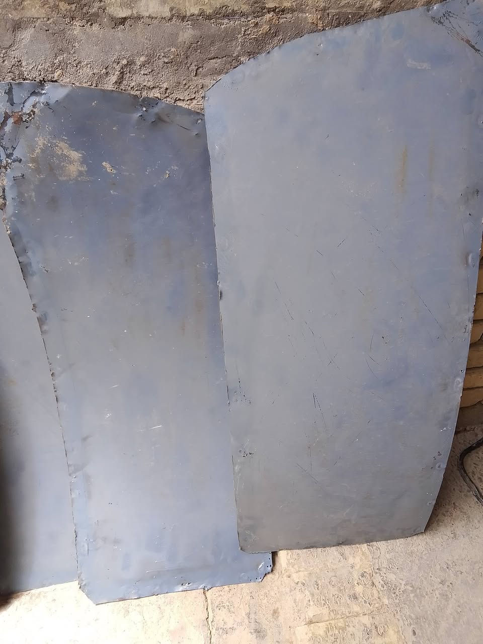 السلام عليكم 
اربع بليتات البيع مال تحويل جنس تسجيل سنويه مال بسته 
السعر 40 الف 
الاتصال على هاذا الرقم ***********
