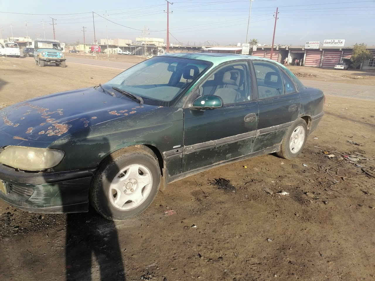 السلام عليكم اوبل بزون 95 للبيع مكاني واسط/الصويره
سنويه ساقطه قبل 6 أشهر السياره مابيها قطره معجون بس جارده بأسم ولد من بغداد رقمه عندي وموجود يحول شوكت متريد ضمان التحويل سعر 25 ورقه وبيها مجال قليل
***********
***********
