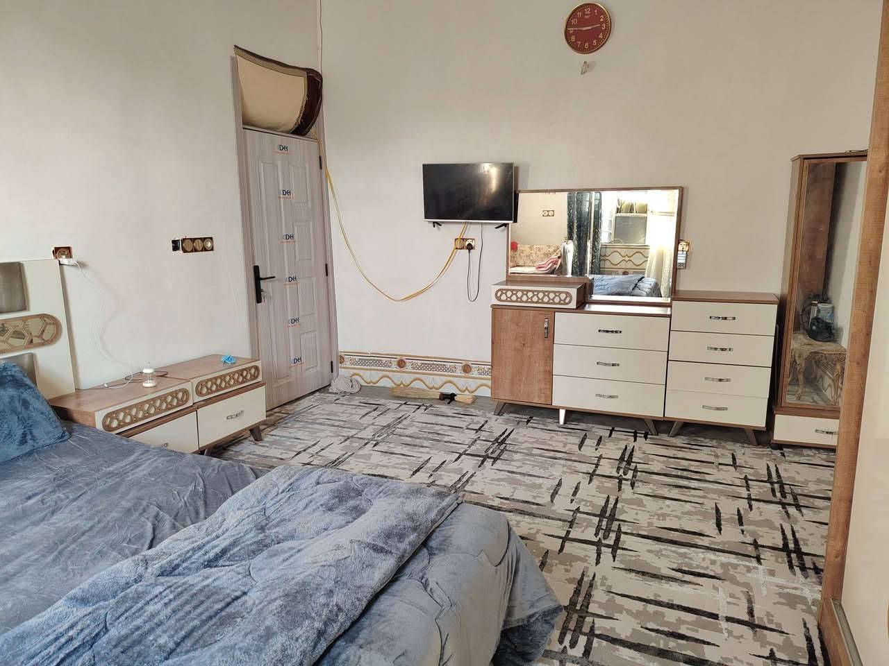 السلام عليكم
بيت للبيع تقاطع الخصم قرب جامع الحلو  المساحه 360
سند زراعي اهلي

السعر 45 
رغم الهاتف

***********
