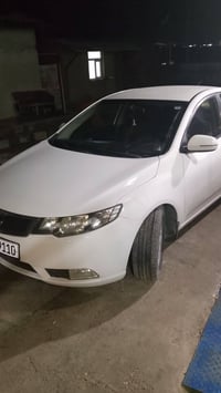 كيا سيراتو موديل 2011للبيع قطعة صبغ بدون دواخل كير مكينة بشرط سيارة ما...