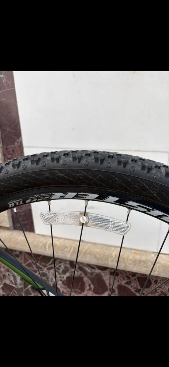 السلام عليكم للبيع دراجه ماركه Gray Fisher المصنعه بمصانع Trek الدراجه كل قطعه بيها مختومه بونتريكر بلاد من الوكاله وتكدرون تطابقون صورها بصور الوكاله مواصفات الدراجه سستم سرام X7 والنقال سرام X9 بريكات دهن دبل غاز من شركه 🦊FOX 🦊 والبطيخات ديور هم بلاد 
حجم الدراجه 29 تايرات بونتريكر وياله بونتريكر ركبه مختم بونتريكر كل قطع الدراجه من الوكاله بونتريكر بل كامل يعني حالك حال لصاعد Trek والدراجه كامله مكمله من كل النواحي نقص برغي ما بيها 

السعر 315 الف وبيها مجال 

المكان بغداد زيونة 

للتواصل واتساب /***********
