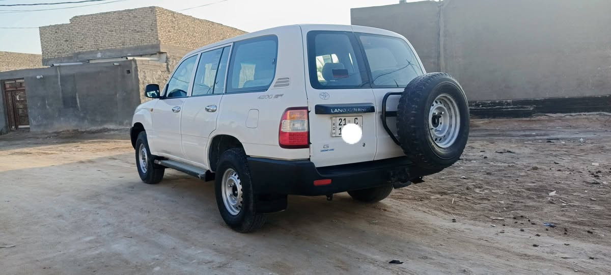 سلام عليكم مونيكا سلك للبيع 2006سليمانيه رقم جديد 
محرك بلاد مامفتوح كيراكسل مكفول حدايه ماشيه 270 سعر175باقي التفاصيل خاص مراوس بيكب نيسان تويوتااراوس رقم ***********
