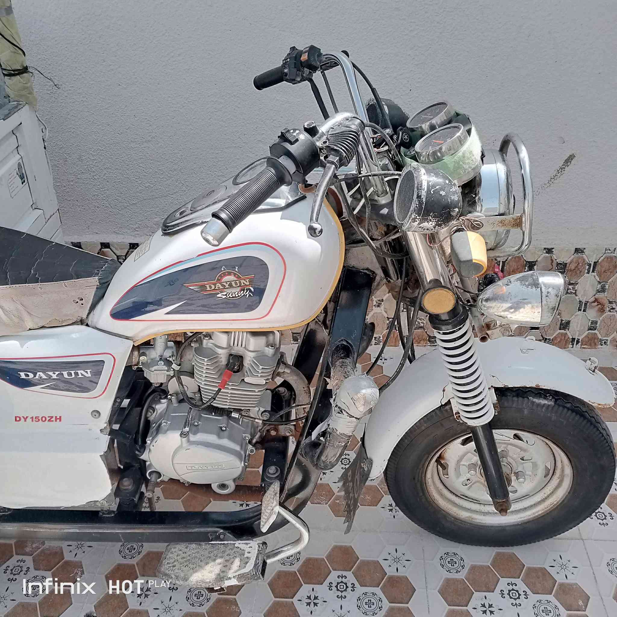 سلام وعليكم ستوته  للبيع موديل 2022  مكينه ما مفتوحه سعر خاص او عله رقم ***********
