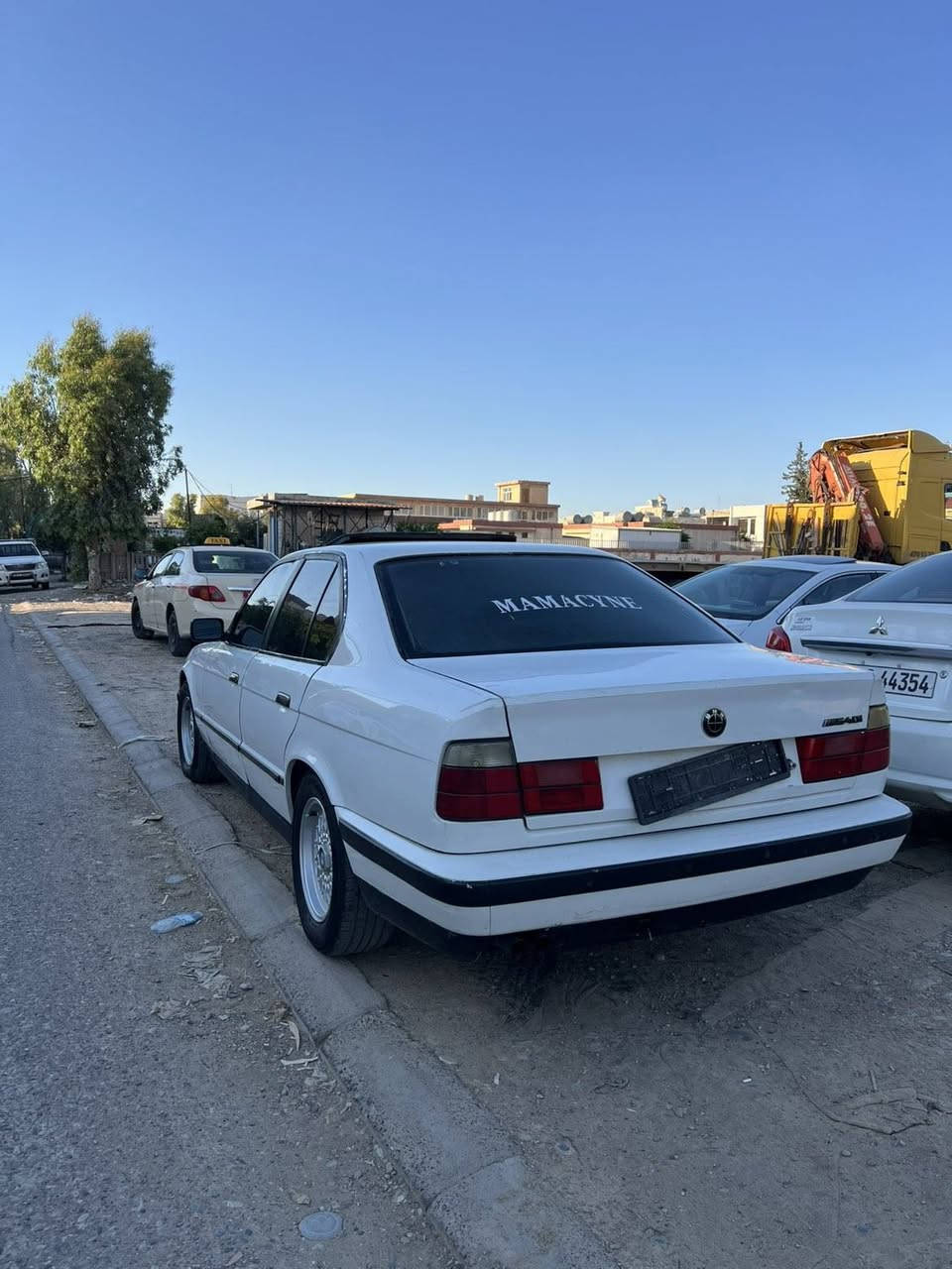 سەرتا با ناوی خوا BMW 1991 سیارە فول موسافات با گیر عادیا مەکینە 520 بی دجیتەل  تەبریت مەزبوت هەموو قەلبی بەشەرتا سیارە رەقم هەولیر  سەنوی قەرزارە 2015  سیارە دەوای 65 وەرقە موعامەلا کم  ژمارە موبایل  *********** أربيل, العراق
