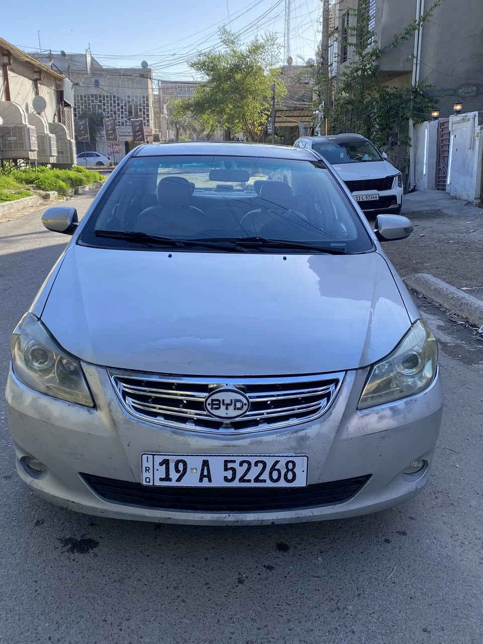 سلام عليكم
بيوايدي    G3  
مديل. 2016.  باسمي
رقمهه كربلة 
سيارة جاهزه و حلوة   و بدون حادث 
فقط ( جاملغ و باب خلف لسائق و خشم لبنيد صبغ ) فقط ولباقي كله مكفول   سعر 55 
***********   مكاني بغداد
